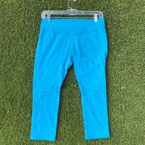 Kiragrace designer leggings, teal with cute cutout on calf